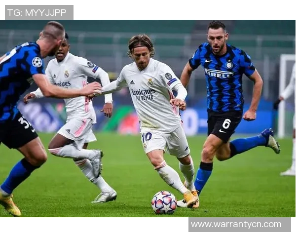 久保建英在国际赛场上的精彩表现引发球迷热议与期待