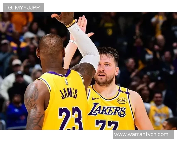 老鹰队与黄蜂激战正酣谁能在这场对决中笑到最后