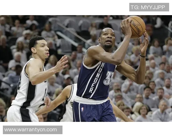 火箭队与马刺队激战正酣图文直播全程回顾与精彩瞬间分析